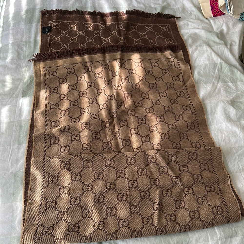 Gucci scarf/wrap